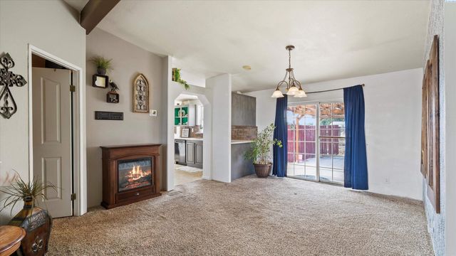 16 Quincy Rd., Burbank, WA 99323