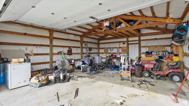 16 Quincy Rd., Burbank, WA 99323