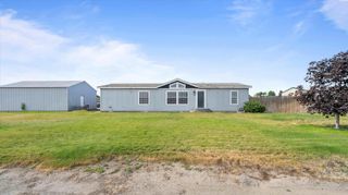 16 Quincy Rd., Burbank, WA 99323