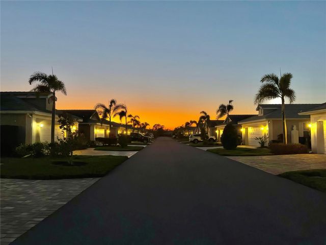 11053 BARNSLEY DRIVE, Venice, FL 34293