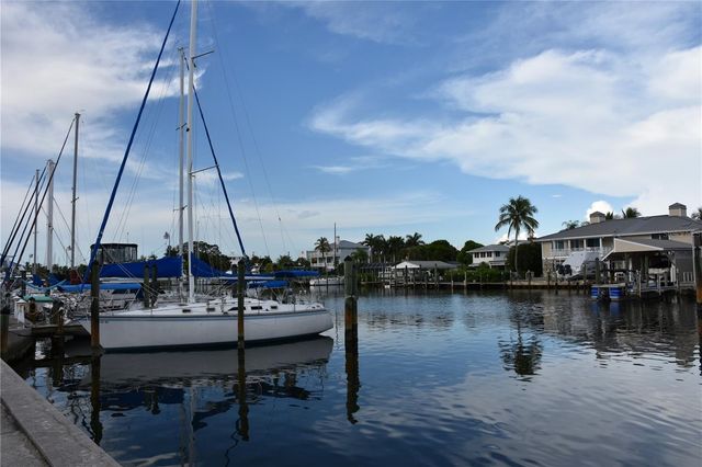 11053 BARNSLEY DRIVE, Venice, FL 34293