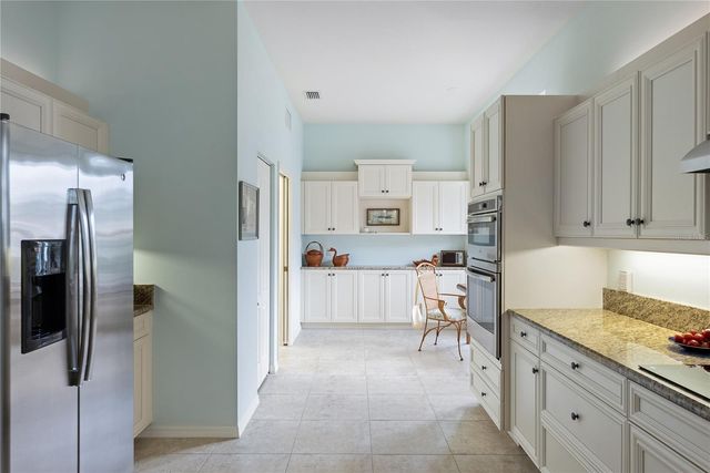 11053 BARNSLEY DRIVE, Venice, FL 34293