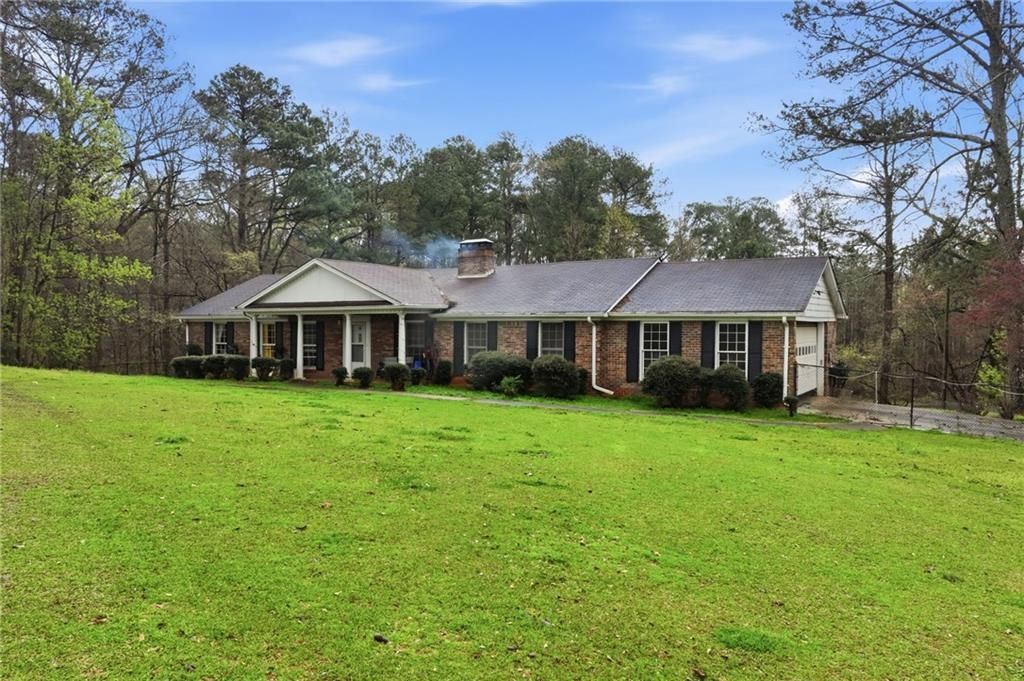 Image 2 of property listing at 1935 Flat Shoals Road SE, Conyers, GA 30013