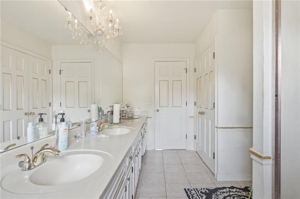 Image 23 of property listing at 1935 Flat Shoals Road SE, Conyers, GA 30013
