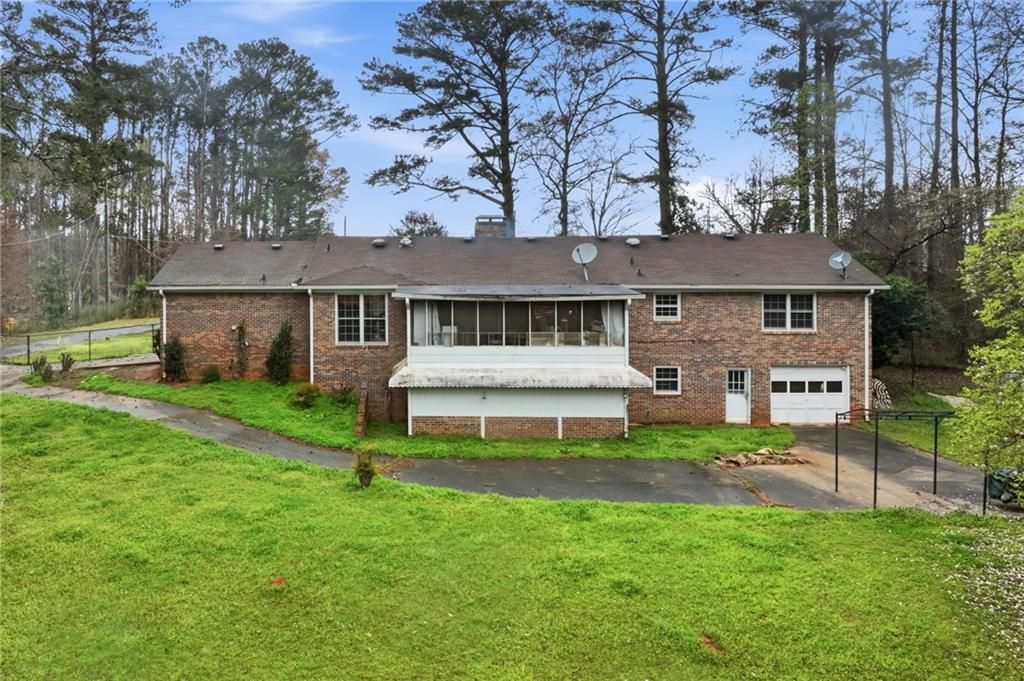 Image 45 of property listing at 1935 Flat Shoals Road SE, Conyers, GA 30013