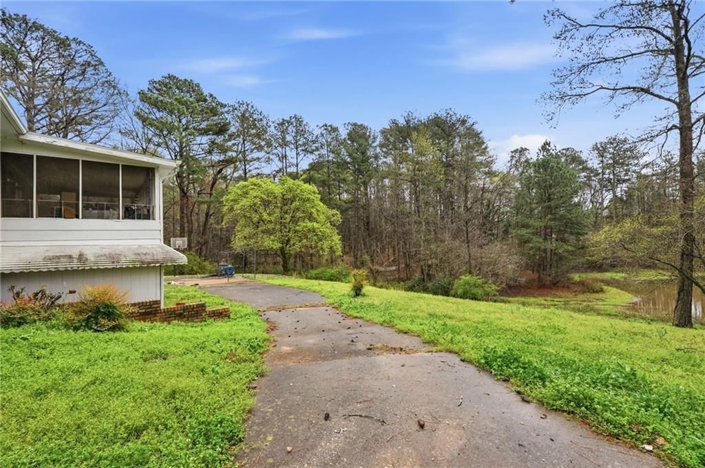 Image 47 of property listing at 1935 Flat Shoals Road SE, Conyers, GA 30013