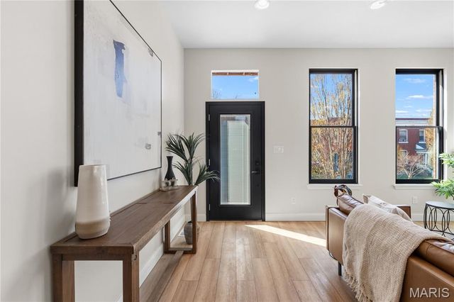 2643 Accomac, St Louis, MO 63104