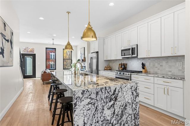 2643 Accomac, St Louis, MO 63104