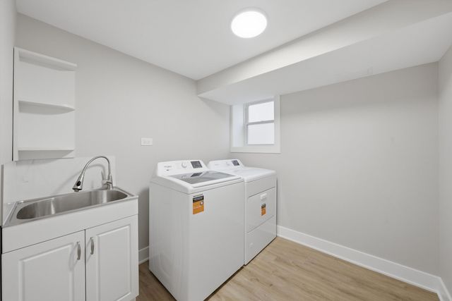 5750 S Oak Park Avenue, Chicago, IL 60638