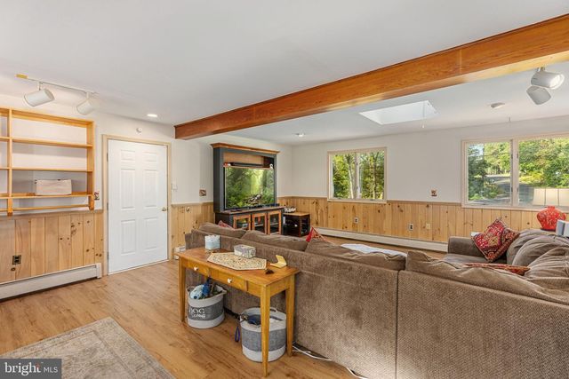 132 W BRANCH RD, Sellersville, PA 18960