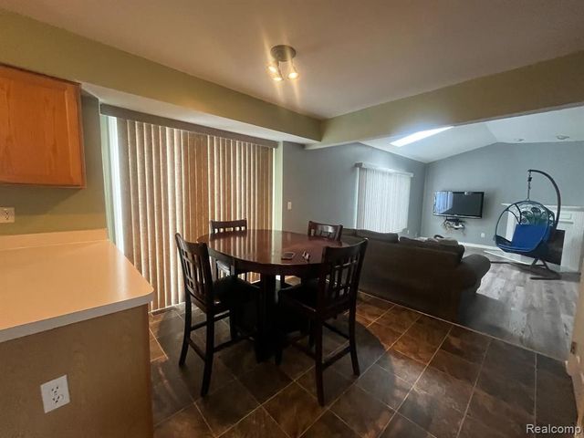 41587 Pheasant Creek Drive, Canton, MI 48188