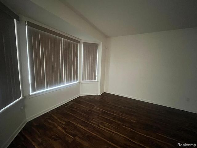 41587 Pheasant Creek Drive, Canton, MI 48188