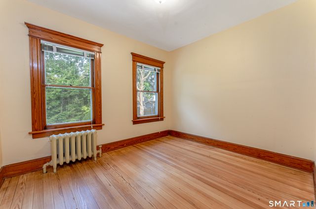 201 Fairlawn Avenue, Waterbury, CT 06705