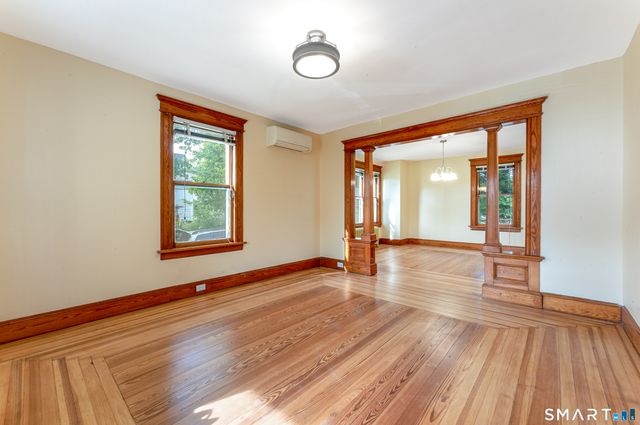 201 Fairlawn Avenue, Waterbury, CT 06705