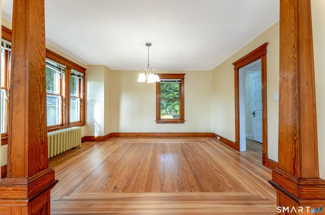 201 Fairlawn Avenue, Waterbury, CT 06705