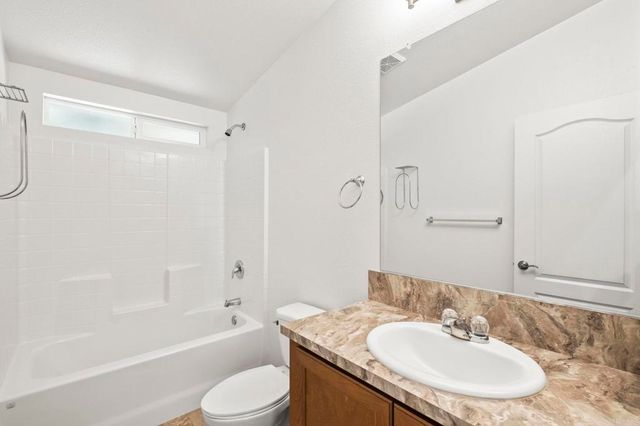 1973 Felicita Road, Escondido, CA 92025