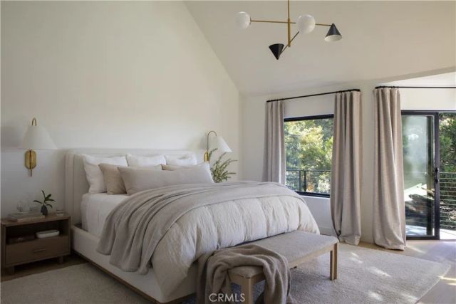 654 S Cumberland, Lake Arrowhead, CA 92352