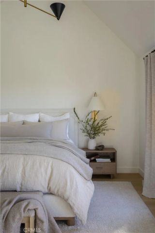 654 S Cumberland, Lake Arrowhead, CA 92352