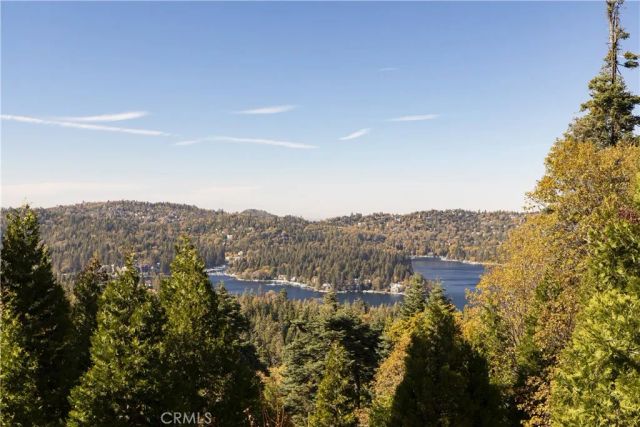 654 S Cumberland, Lake Arrowhead, CA 92352
