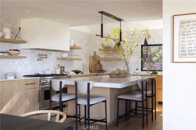 654 S Cumberland, Lake Arrowhead, CA 92352