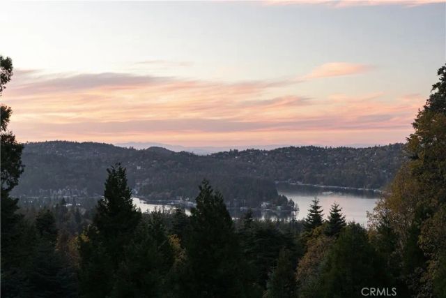 654 S Cumberland, Lake Arrowhead, CA 92352