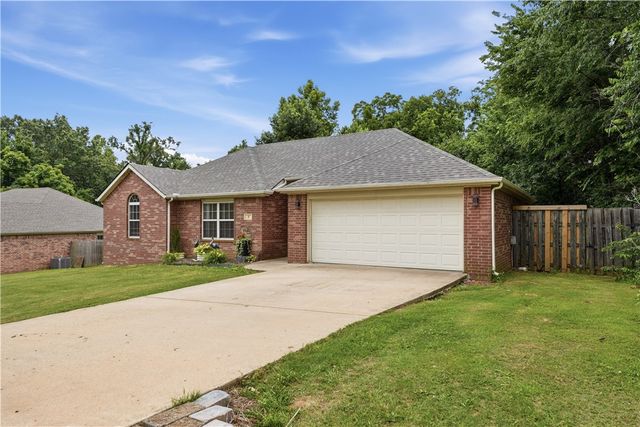 9 Hillswick Drive, Bella Vista, AR 72715