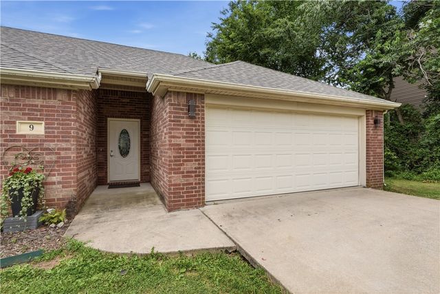9 Hillswick Drive, Bella Vista, AR 72715