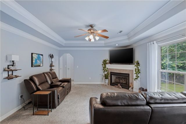 9 Hillswick Drive, Bella Vista, AR 72715