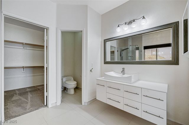 4489 Verdiccio Avenue, Las Vegas, NV 89141