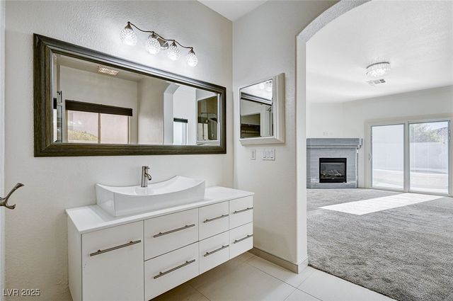 4489 Verdiccio Avenue, Las Vegas, NV 89141