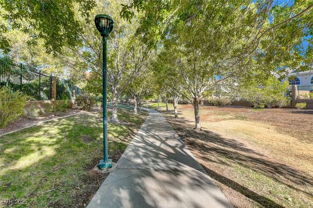 4489 Verdiccio Avenue, Las Vegas, NV 89141