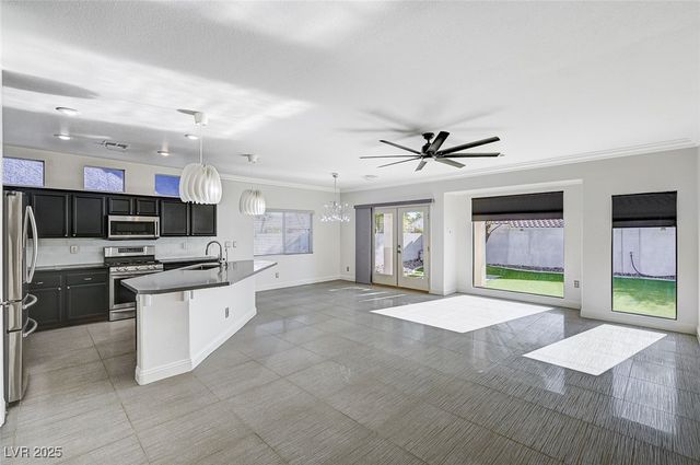 4489 Verdiccio Avenue, Las Vegas, NV 89141