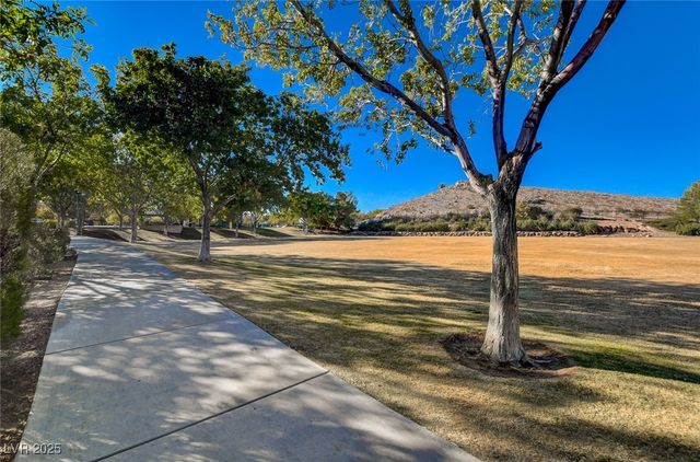 4489 Verdiccio Avenue, Las Vegas, NV 89141