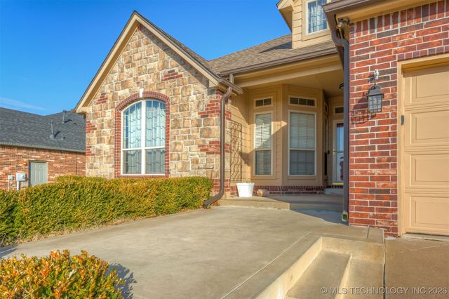 8412 E Lansing Street, Broken Arrow, OK 74014