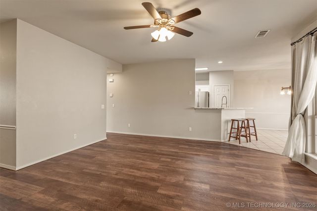 8412 E Lansing Street, Broken Arrow, OK 74014