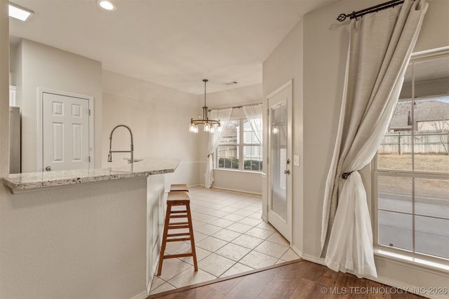 8412 E Lansing Street, Broken Arrow, OK 74014