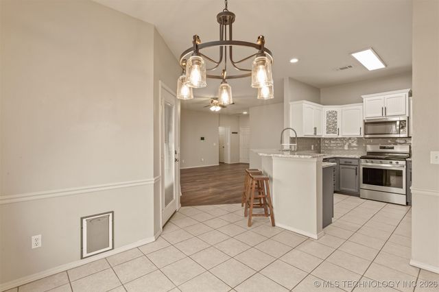 8412 E Lansing Street, Broken Arrow, OK 74014