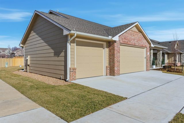 854 N Thornton St, Wichita, KS 67235