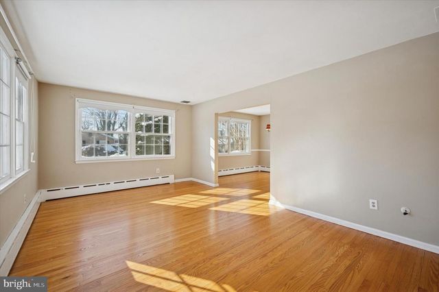 8009 ANDERSON ST, Philadelphia, PA 19118