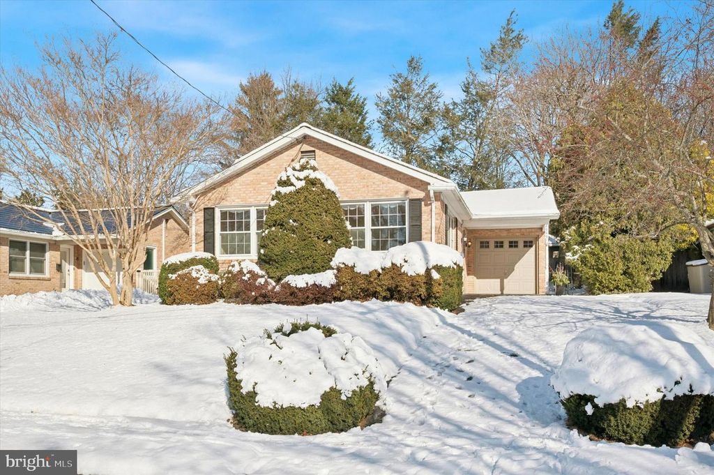 8009 ANDERSON ST, Philadelphia, PA 19118