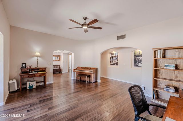 6201 N Craycroft Road, Tucson, AZ 85750