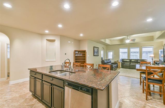 3219 Sunflower Drive, Texas City, TX 77591