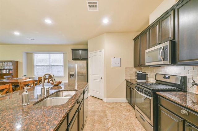 3219 Sunflower Drive, Texas City, TX 77591