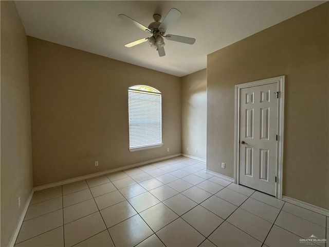 614 S Excalibur Street, Edinburg, TX 78539