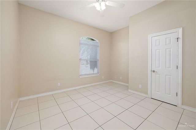 614 S Excalibur Street, Edinburg, TX 78539