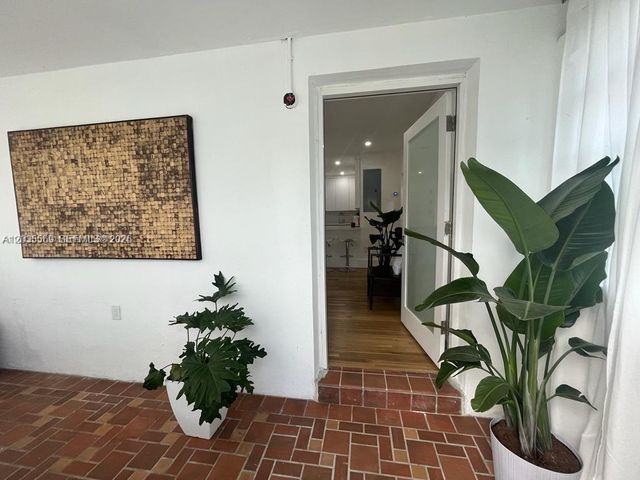 1091 NW 59th Street, Miami, FL 33127
