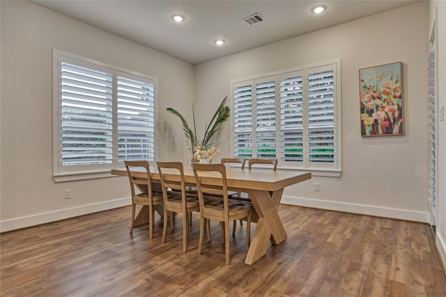 71 Victoria Drive W, Montgomery, TX 77356