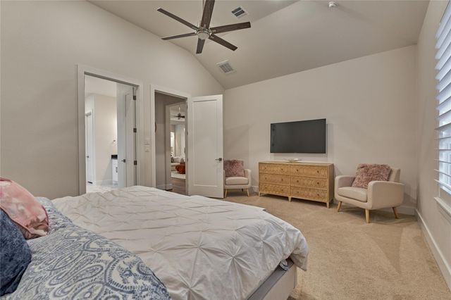 71 Victoria Drive W, Montgomery, TX 77356