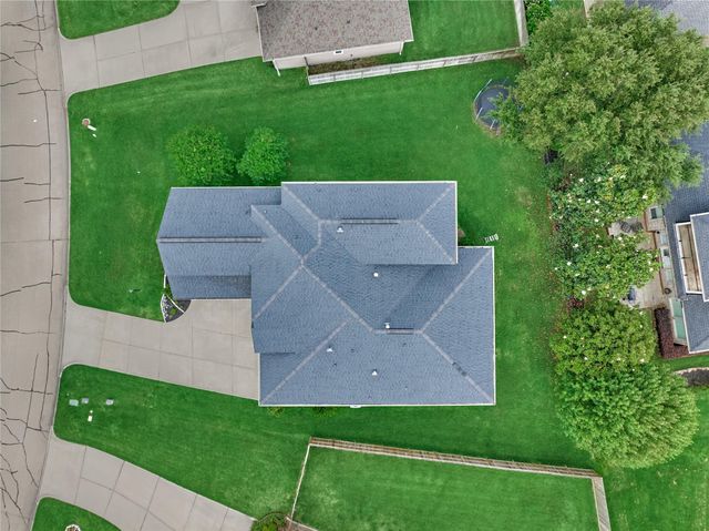 71 Victoria Drive W, Montgomery, TX 77356