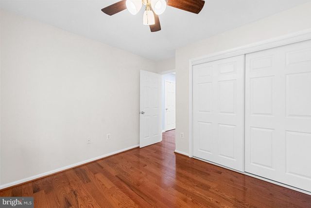 300 HOLLY CT, Herndon, VA 20170